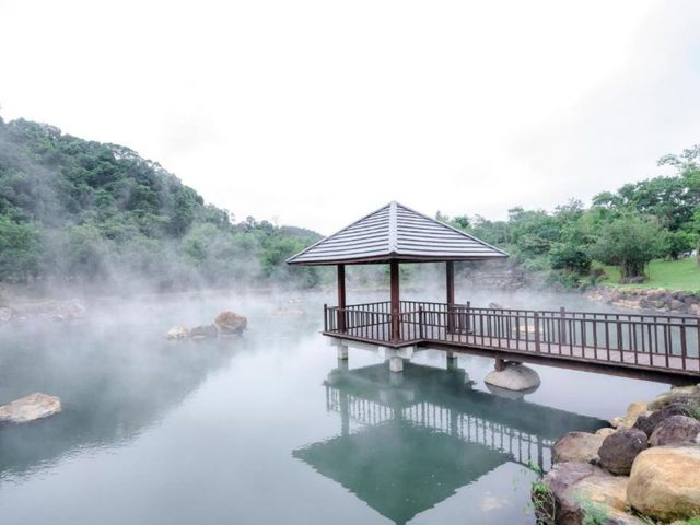 Ảnh bìa của Quảng Bình 3 Ngày 2 Đêm: Động Thiên Đường - Biển Nhật Lệ - Thung Lũng Hava - Đồi Cát Quang Phú - Bang Onsen Resort